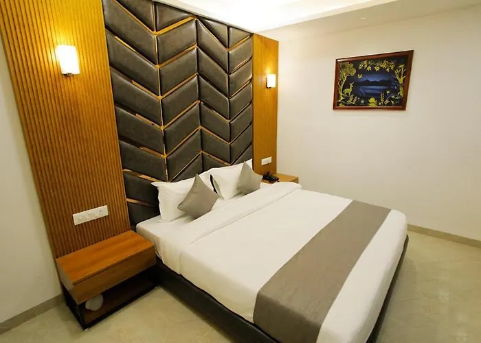 Hotel The Grand Indore